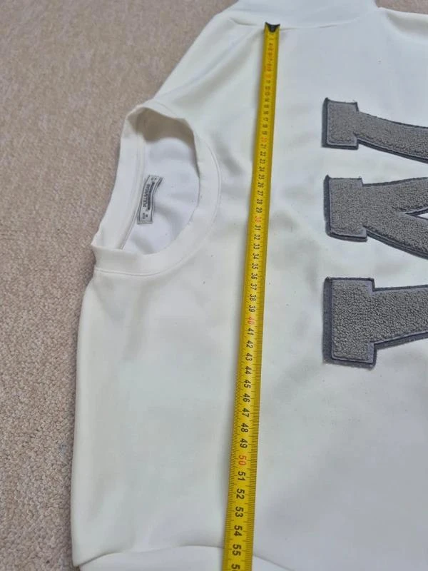 Sudadera oversize de Pull&Bear color blanco con letra W talla M – photo 10